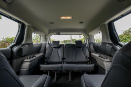 The new Kia Carnival HEV 7-seater เปิดตัวอย่างเป็นทางการในไทย พร้อมสโลแกน "Built for Every Move of Life"