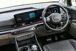 The new Kia Carnival HEV 7-seater เปิดตัวอย่างเป็นทางการในไทย พร้อมสโลแกน "Built for Every Move of Life"