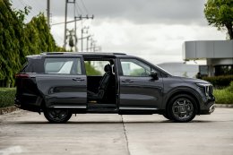 The new Kia Carnival HEV 7-seater เปิดตัวอย่างเป็นทางการในไทย พร้อมสโลแกน "Built for Every Move of Life"