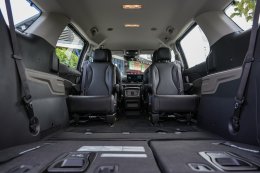 The new Kia Carnival HEV 7-seater เปิดตัวอย่างเป็นทางการในไทย พร้อมสโลแกน "Built for Every Move of Life"
