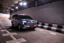 Hyundai จัดเต็มโปรแรง! ลดสูงสุด 5 แสนบาท ทั้ง SUV, MPV และ EV เชียร์ทีมชาติไทยไปด้วย คุ้มไปด้วย