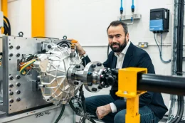 Mercedes ชี้เทคโนโลยีมอเตอร์ไฟฟ้าใหม่ อาจทำให้ เบรกหลัง ไม่จำเป็นอีกต่อไป