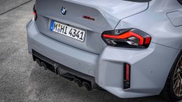เจาะลึก BMW M2 CS (G87) ปี 2026: พลังดิบ, น้ำหนักเบาหวิว, ขับหลังเร้าใจ พร้อมสปอยเลอร์หางเป็ดสุดเฉี่ยว