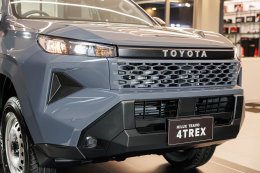 Toyota Hilux TRAVO Standard Cab 4TREK 4WD  ราคาจำหน่ายสุดเร้าใจ เริ่ม 774,000 บาท (6MT) และ 826,000 บาท (6AT) กระบะตอนเดียวขับสี่สายลุยตัวจริง