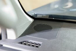 Toyota Hilux TRAVO Standard Cab 4TREK 4WD  ราคาจำหน่ายสุดเร้าใจ เริ่ม 774,000 บาท (6MT) และ 826,000 บาท (6AT) กระบะตอนเดียวขับสี่สายลุยตัวจริง