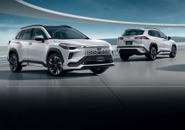 Corolla Cross 2026 อัปเกรดใหม่! GR Sport หล่อดุขึ้น พร้อมรุ่นเริ่มต้น HEV Smart ราคาต่ำล้าน