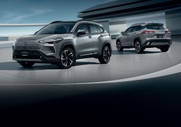 Corolla Cross 2026 อัปเกรดใหม่! GR Sport หล่อดุขึ้น พร้อมรุ่นเริ่มต้น HEV Smart ราคาต่ำล้าน