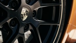 Porsche จัดให้ตามสั่ง! ลูกค้าชาวสวิสสั่งสร้าง Taycan Turbo GT คันเดียวในโลก หลังมี Taycan อยู่แล้วถึง 3 คัน