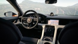Porsche จัดให้ตามสั่ง! ลูกค้าชาวสวิสสั่งสร้าง Taycan Turbo GT คันเดียวในโลก หลังมี Taycan อยู่แล้วถึง 3 คัน