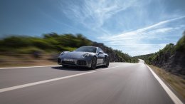 เปิดตัวอย่างเป็นทางการ New Porsche 911 Turbo S (type 992.2) ไฮบริดครั้งแรก 701 แรงม้า!