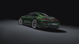 เผยโฉมแล้ว! New Porsche 911  GT3 ครบรอบ 25 ปีของเครื่องยนต์ Flat-Six โมเดลใหม่สองรุ่นในสายการผลิต "992.2" นั่นคือ 911 GT3 รุ่นใหม่และ 911 GT3 พร้อมแพ็คเกจ Touring ที่เน้นความเรียบหรู