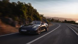 เปิดตัวอย่างเป็นทางการ New Porsche 911 Turbo S (type 992.2) ไฮบริดครั้งแรก 701 แรงม้า!