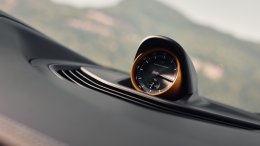 Porsche จัดให้ตามสั่ง! ลูกค้าชาวสวิสสั่งสร้าง Taycan Turbo GT คันเดียวในโลก หลังมี Taycan อยู่แล้วถึง 3 คัน