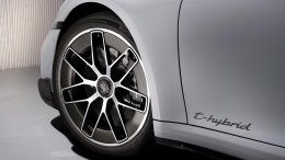 เปิดตัวอย่างเป็นทางการ New Porsche 911 Turbo S (type 992.2) ไฮบริดครั้งแรก 701 แรงม้า!