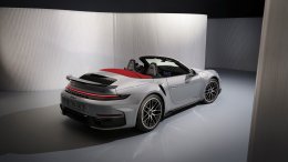 เปิดตัวอย่างเป็นทางการ New Porsche 911 Turbo S (type 992.2) ไฮบริดครั้งแรก 701 แรงม้า!