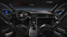 Porsche Taycan 2027 อัปเกรดใหญ่ เพิ่มเกียร์จำลอง 8 สปีด แบตใหญ่ขึ้น ชาร์จเร็ว 320 kW  หรือ