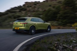 Bentley Torcal เปิดรับจองในไทย ราคาเริ่ม 13.89 ล้านบาท SUV ไฟฟ้า 821-888 PS วิ่งไกล 600 กม.!