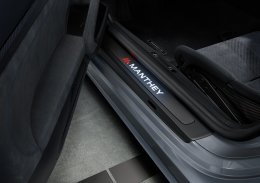 ปอร์เช่เปิดตัวชุดแต่ง สำหรับ 718 Cayman GT4 RS Manthey เพื่อสมรรถนะในสนามแข่งที่เหนือระดับ พร้อมความแม่นยำอย่างสมบูรณ์แบบ