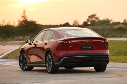 เผยสเป็ค The All-Electric Mazda6e รถไฟฟ้า 100% รุ่นแรกบุกไทย ท้าชนซีดานยุคใหม่ด้วยดีไซน์รางวัลระดับโลกและสมรรถนะจินบะ-อิตไต