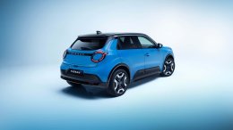 NEW NISSAN Micra EV ใหม่โฉมไฟฟ้าล้วนมาแล้ว! แต่เอ๊ะ...นี่มัน Renault 5 แปะโลโก้ Nissan รึเปล่านะ?