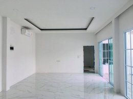 ศูนย์รับสร้างบ้านพันธ์ธนา ก่อสร้าง จำกัด 