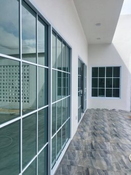 ศูนย์รับสร้างบ้านพันธ์ธนา ก่อสร้าง จำกัด 