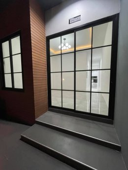 ทาวน์โฮมชั้นเดียว 2 นอน 1 น้ำ 