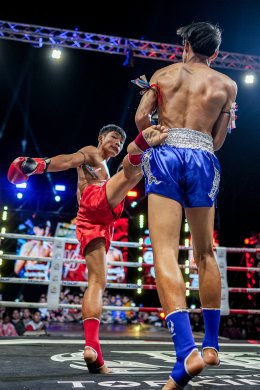 Temporary boxing ring at Baan Thoet Thai, Mae Fah Luang Super Fight Muay Thai event.