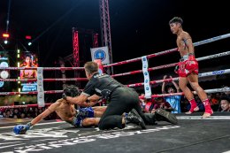 Temporary boxing ring at Baan Thoet Thai, Mae Fah Luang Super Fight Muay Thai event.