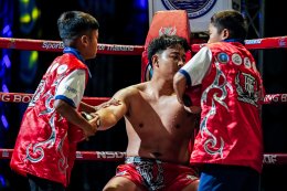 Temporary boxing ring at Baan Thoet Thai, Mae Fah Luang Super Fight Muay Thai event.