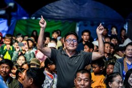 Temporary boxing ring at Baan Thoet Thai, Mae Fah Luang Super Fight Muay Thai event.