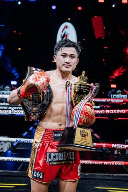 The program "Authentic Muay Thai" won the Outstanding Program award at the 40th Golden Television Awards.