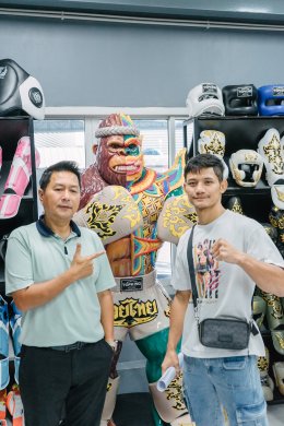 "เสือ Black" สู่ TOPKING BOXING สนับสนุนเสือแบล็คด้วยอุปกรณ์มาตรฐานระดับโลก