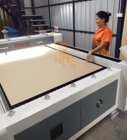 บริการจำหน่ายอะคริลิคตรากิเลน & รับตัดอะคริลิคด้วยเลเซอร์คุณภาพสูง  โดยบริษัท ศุฐิศา จำกัด