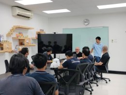 Interpreter training on machine maintenance