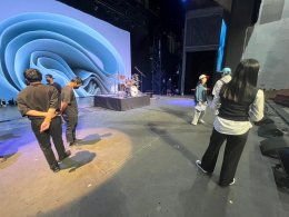 งานsetupเวที คอนเสิร์ต Heal Together  World Tour in Bangkok