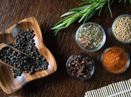 Pyrrolizidine Alkaloids (PAs): ความเสี่ยงเงียบในวัตถุดิบจากพืช Pyrrolizidine Alkaloids (PAs): A Hidden Risk in Plant-Derived Raw Materials