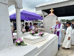 พิธีเสกสุสาน วัดแม่พระมหาทุกข์