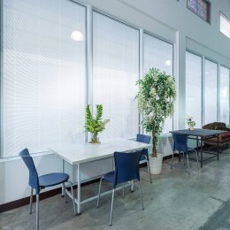 กระจกมู่ลี่ (Internal  Blinds)