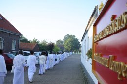 วัดไทยในต่างประเทศ พิธีบวชเนกขัมมะ ปฏิบัติธรรมเฉลิมพระเกียรติฯ