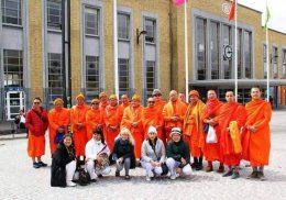 ติดตามการเดินทางของคณะพระธรรมทูตยุโรปอุปสมบท