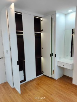 หมู่บ้านพลีโน่ แฟชั่นรามอินทรา | งานออกแบบและตกแต่งภายใน พร้อมติดตั้งบิวท์อินเฟอร์นิเจอร์ครบวงจร