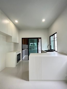 หมู่บ้านบริทาเนีย ราชพฤกษ์ ราชพฤกษ์ นครอินทร์ | งานออกแบบและตกแต่งภายใน พร้อมติดตั้งบิวท์อินเฟอร์นิเจอร์ครบวงจร