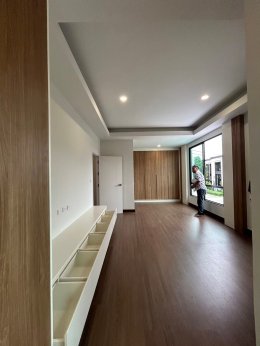 หมู่บ้านบริทาเนีย ราชพฤกษ์ ราชพฤกษ์ นครอินทร์ | งานออกแบบและตกแต่งภายใน พร้อมติดตั้งบิวท์อินเฟอร์นิเจอร์ครบวงจร