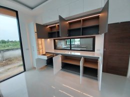 คูบางหลวง อ.ลาดหลุมแก้ว จ.ปทุมธานี | งานออกแบบและตกแต่งภายใน พร้อมติดตั้งบิวท์อินเฟอร์นิเจอร์ครบวงจร