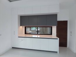 คูบางหลวง อ.ลาดหลุมแก้ว จ.ปทุมธานี | งานออกแบบและตกแต่งภายใน พร้อมติดตั้งบิวท์อินเฟอร์นิเจอร์ครบวงจร