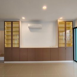 หมู่บ้านมิลตันเรสซิเดนซ์ | งานออกแบบและตกแต่งภายใน พร้อมติดตั้งบิวท์อินเฟอร์นิเจอร์ครบวงจร