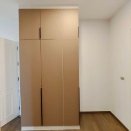 หมู่บ้านมิลตันเรสซิเดนซ์ | งานออกแบบและตกแต่งภายใน พร้อมติดตั้งบิวท์อินเฟอร์นิเจอร์ครบวงจร