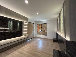 เอสตันลาดกระบัง-สุวรรณภูมิ | งานออกแบบและตกแต่งภายใน พร้อมติดตั้งบิวท์อินเฟอร์นิเจอร์ครบวงจร