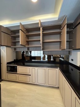 หมู่บ้านมัณฑณากัลปพฤกษ์-วงแหวน | งานออกแบบและตกแต่งภายใน พร้อมติดตั้งบิวท์อินเฟอร์นิเจอร์ครบวงจร